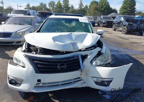 2015 Nissan Altima 2.5 Sv z USA, uszkodzony, nr VIN 1N4AL3AP6FC273594